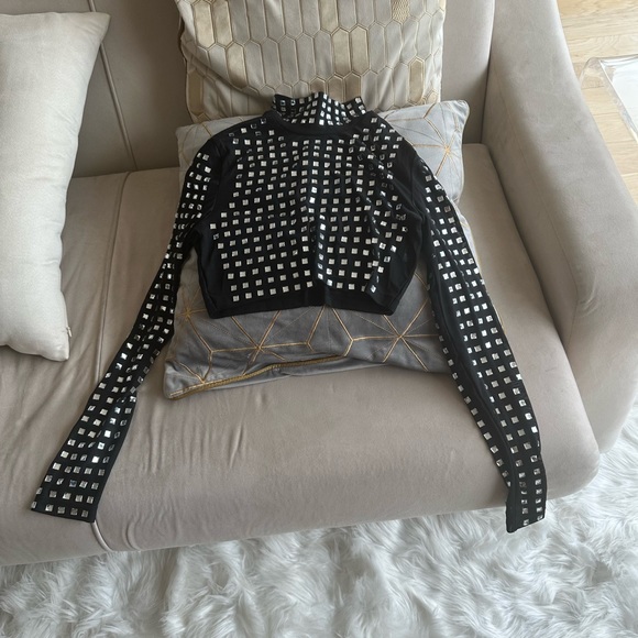 Mesh & Crystal crop top Size Small NWOT - Picture 4 of 9